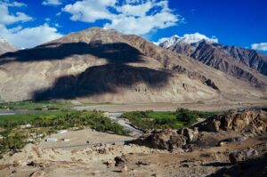 Trekking from Darshai to the Yurt camp